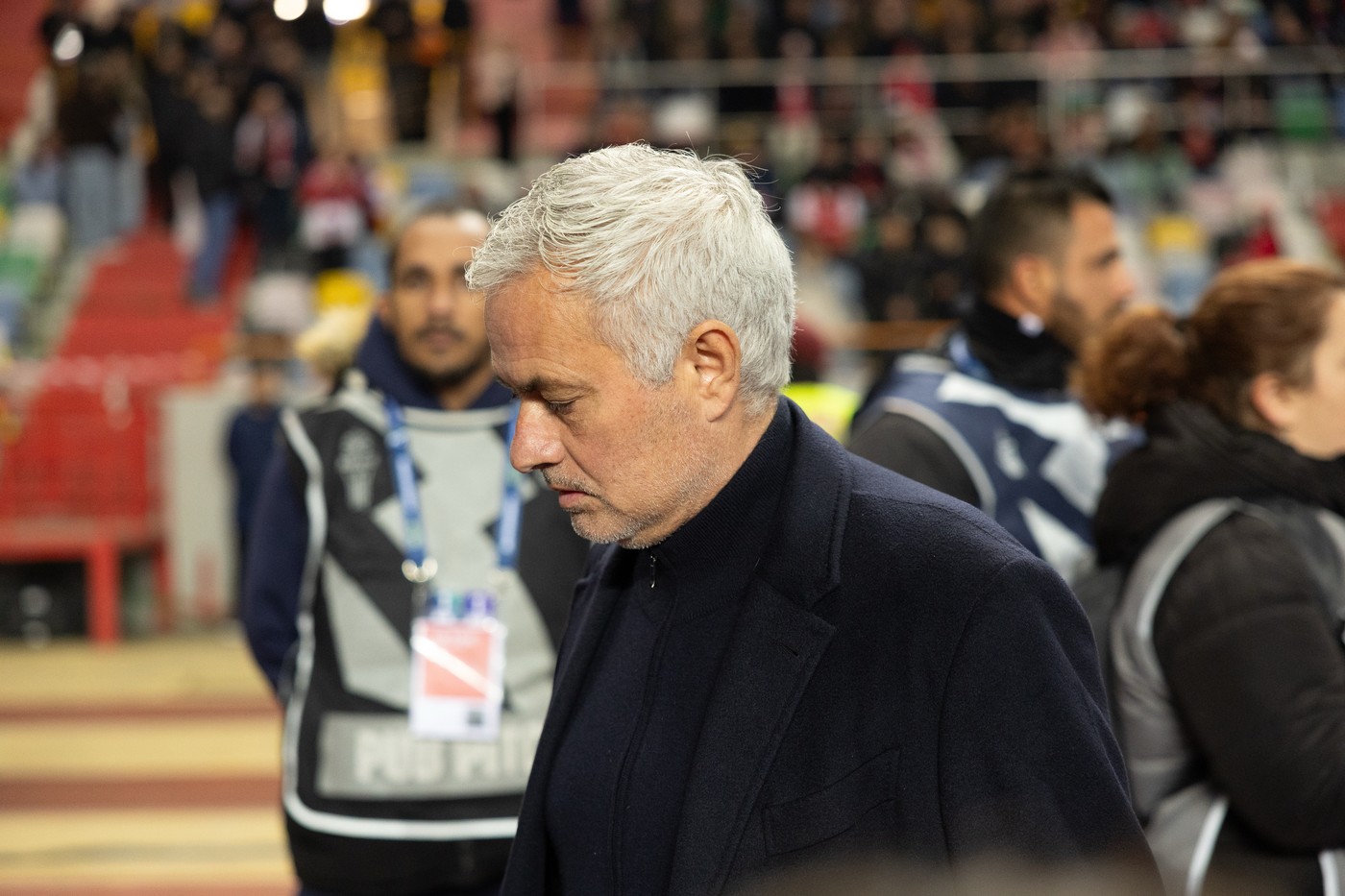 mourinho,-haos-total-la-benfica.-fanii-au-rabufnit:-faceti-un-bordel!