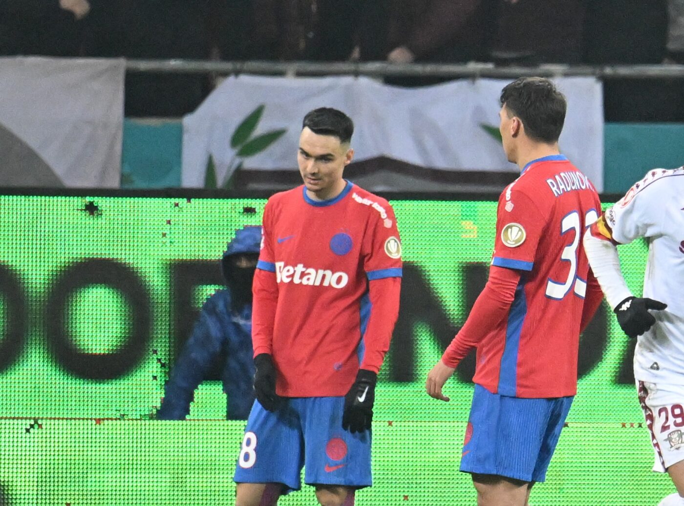 exclusiv-antrenorul-din-emiratele-arabe-unite-a-auzit-de-transferul-lui-adrian-sut-si-l-a-avertizat-inainte-sa-semneze:-concurenta-acerba