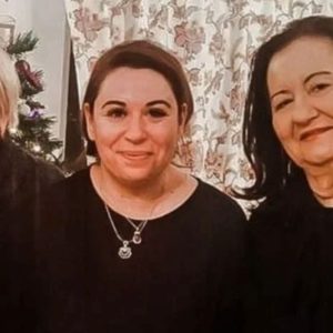 catinca-si-oana-roman,-primele-reactii-dupa-ce-au-fost-date-in-judecata,-la-doi-ani-de-la-moartea-mamei-lor-miza-procesului-este-de-300.000-de-euro