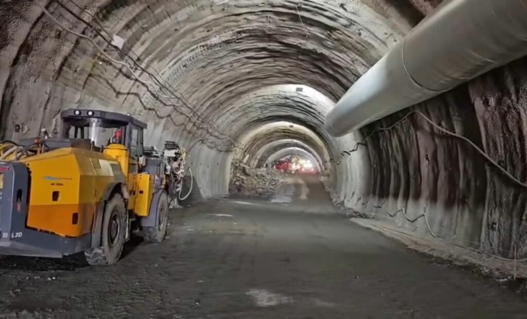 directorul-cnair:-lucrarile-pe-sectiunea-2-boitacornetu-a-autostrazii-sibiupitesti-continua-fara-intrerupere