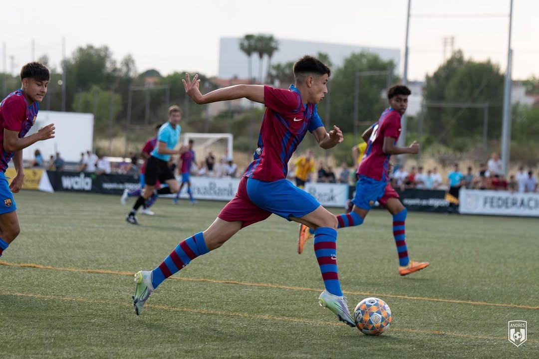 video-dinamo-il-transfera-pe-fostul-coleg-de-la-barcelona-al-lui-lamine-yamal!-spaniolii-au-facut-anuntul