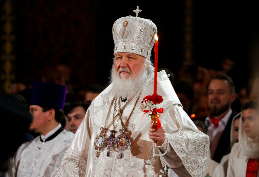 cum-se-simte-razboiul-din-ucraina-in-contributiile-benevole-percepute-de-biserica-ortodoxa-rusa