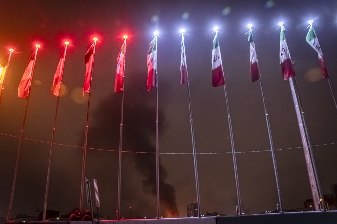 extra-ce-a-trait-un-roman-care-a-muncit-iran:-cafea-aveai-voie-sa-bei-doar-la-un-hotel-de-patru-stele,-nu-se-vindea-in-oras