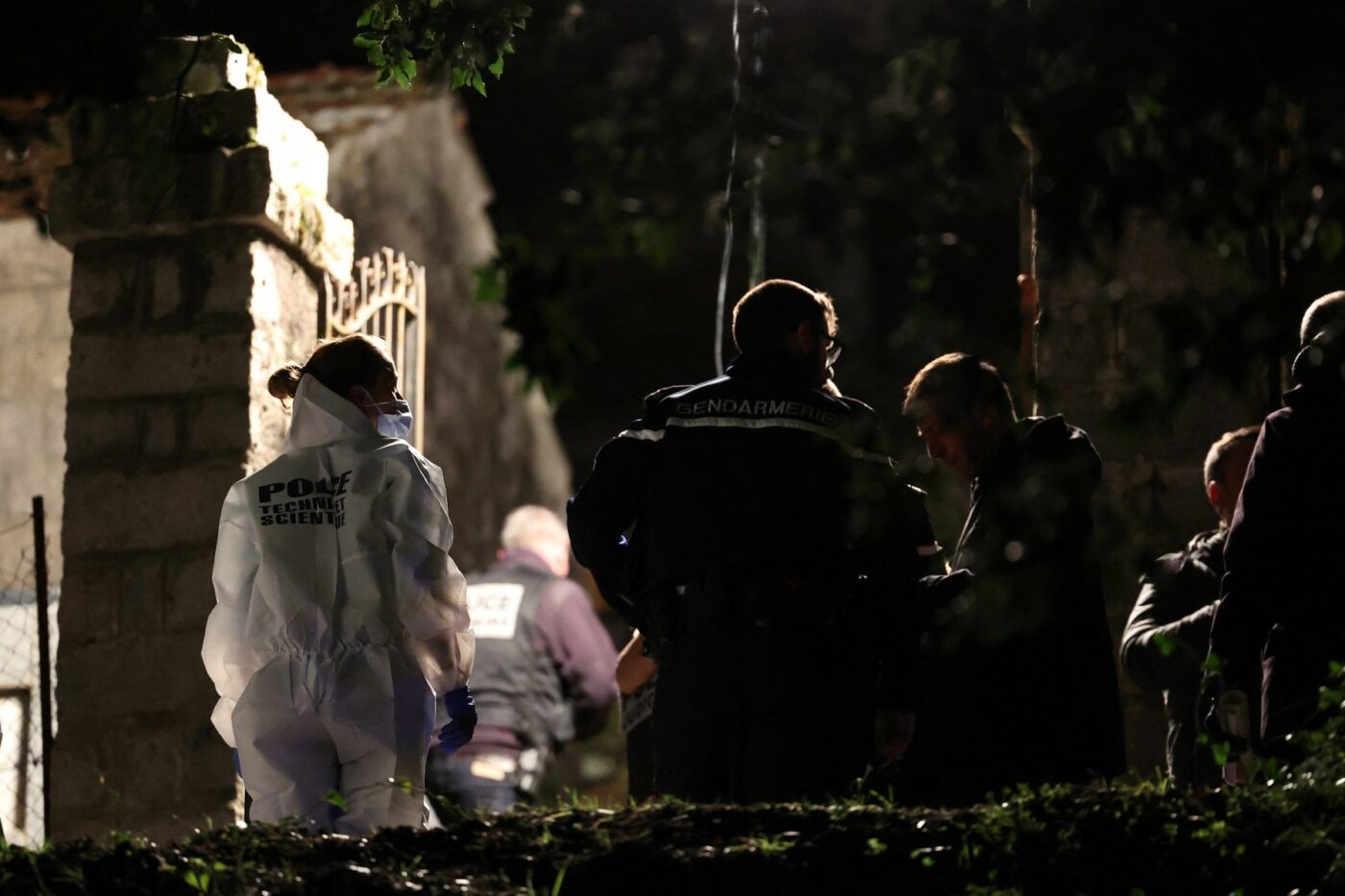 extra-l-au-omorat-la-inmormantarea-mamei-lui-pe-fostul-presedinte-al-lui-adrian-mutu!