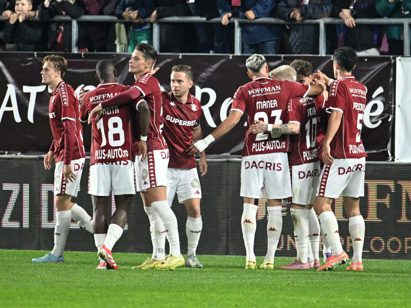 exclusiv-negocieri-avansate-pentru-schimbul-momentului-in-superliga:-pe-noi-ne-ajuta!