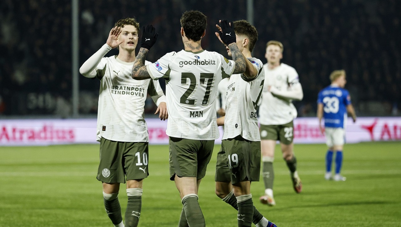 olandezii,-despre-ce-s-a-intamplat-la-golul-lui-dennis-man:-nu-s-a-mai-vazut-niciodata!