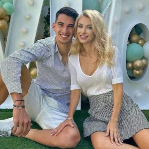 a-inceput-anul-in-forta!-andreea-balan-joaca-intr-un-film-cu-tzanca-uraganu,-are-concert-la-sala-palatului-si-pregateste-nunta-cu-victor-cornea:-am-trei-rochii-de-mireasa-/-exclusiv