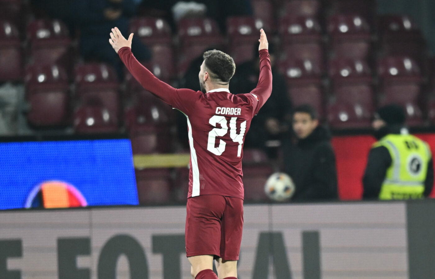 live-cfr-cluj-otelul-galati-live-text-online-in-etapa-22-din-superliga,-ora-17:45-ardelenii-se-pot-apropia-la-doua-puncte-de-fcsb-si-la-6-de-play-off.-echipele-de-start