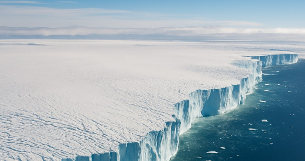 o-noua-harta-arata-ce-se-ascunde-sub-calota-glaciara-a-antarcticii