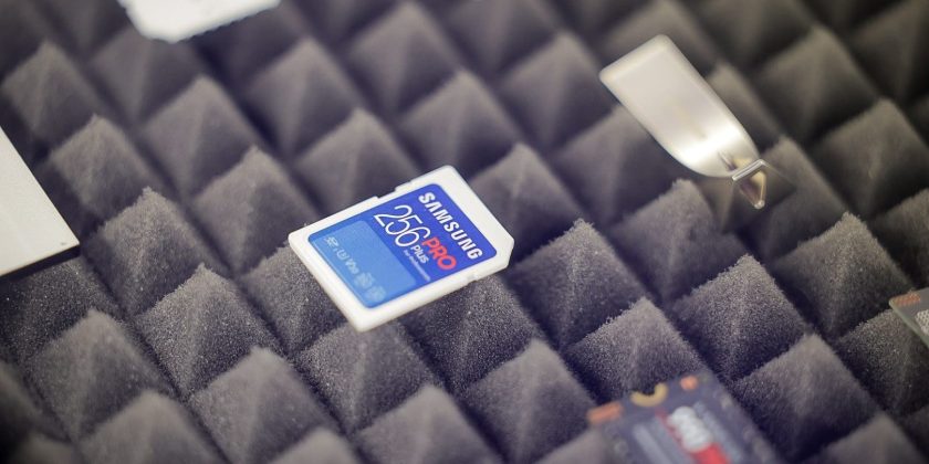 o-noua-criza-e-aproape.-cipurile-vitale-sunt-tot-mai-scumpe:-se-profileaza-o-lipsa-istorica-de-stocuri