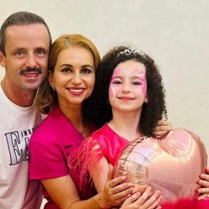 de-ce-boala-sufera-fiica-lui-marius-urzica-de-la-power-couple.-la-11-ani-a-trecut-deja-print-o-operatie-delicata:-cand-mergem-seara-sa-facem-baita,-ii-scoatem-aparatele