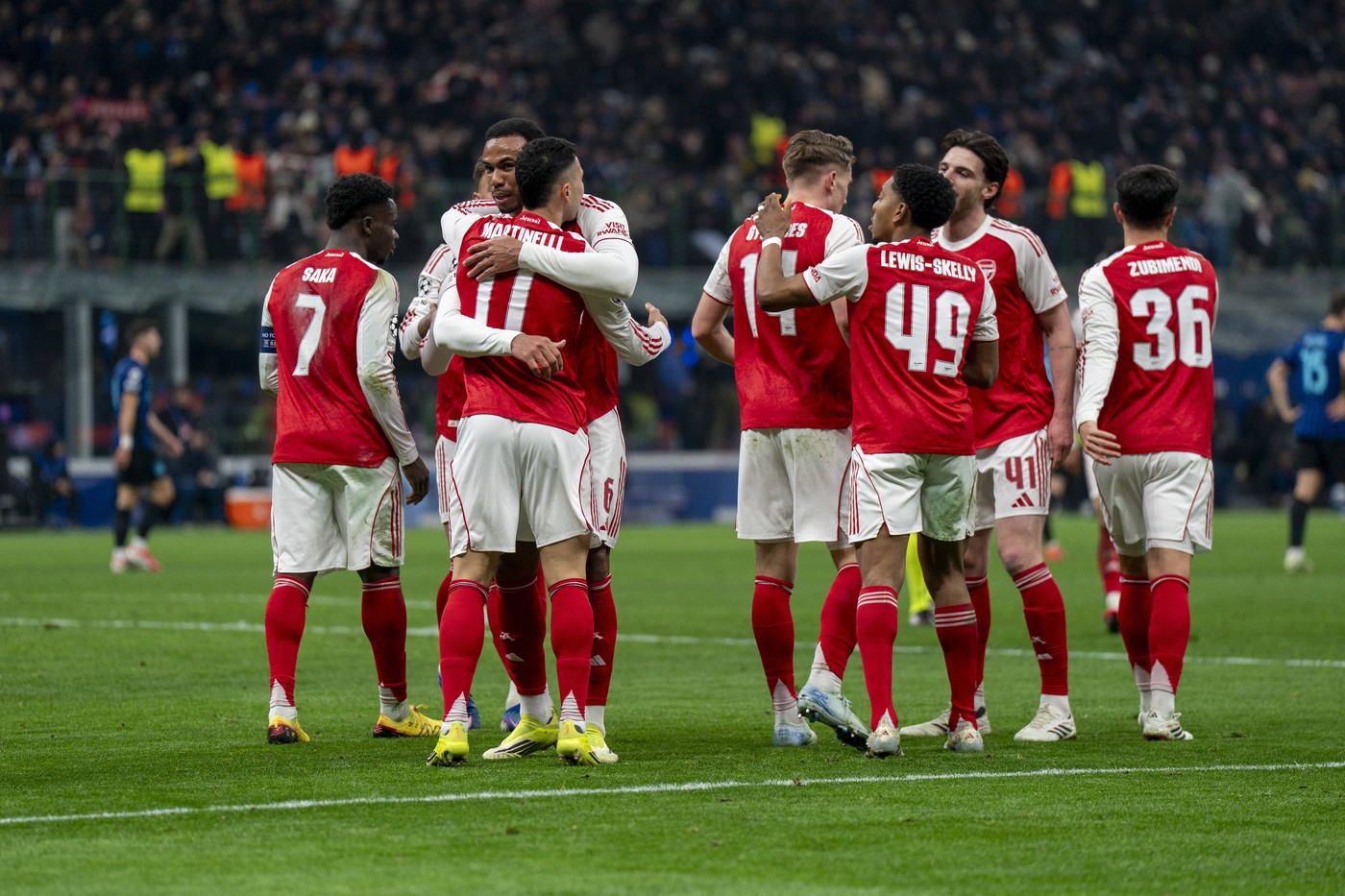 eroii.-ce-au-scris-englezii-dupa-ce-chivu-a-fost-invins-de-arteta-in-inter-arsenal-1-3