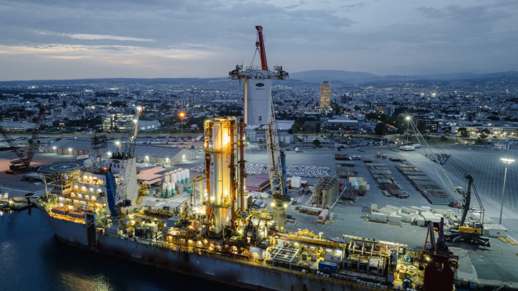 compania-de-stat-bulgarian-energy-holding-intra,-alaturi-de-omv-petrom,-in-consortiul-de-explorare-a-gazelor-han-asparuh-din-marea-neagra