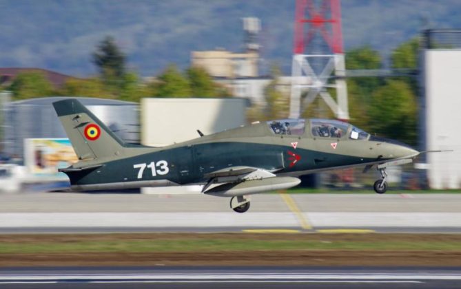 au-zburat-in-sfarsit,-dupa-ani-de-intarziere,-primele-avioane-iar-99-soim-modernizate-la-craiova