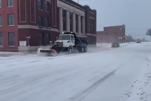 stare-de-urgenta-in-aproape-jumatate-din-sua,-din-cauza-furtunii-de-zapada-si-a-ghetii