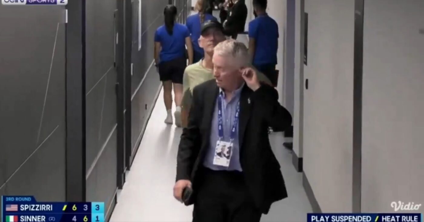 tenis-mentorul-simonei-halep,-surprins-de-camere-in-cel-mai-controversat-moment-de-la-australian-open!-fanii-au-luat-foc:-reputatia-lui-e-compromisa