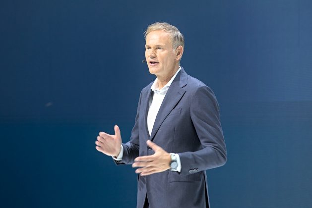 seful-volkswagen-oliver-blume-spune-ca-grupul-german-nu-va-putea-construi-planificata-fabrica-audi-din-sua-in-contextul-actualelor-taxe-vamale.-negocierile-cu-trump-nu-au-dus-la-niciun-rezultat