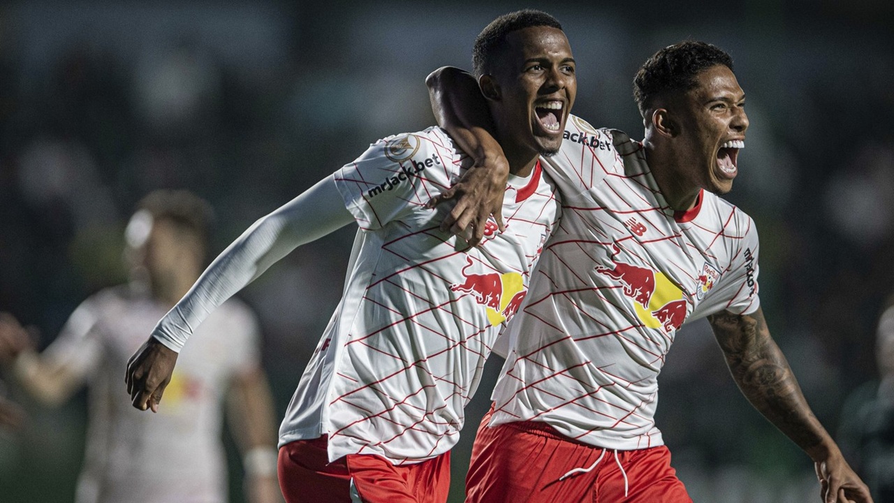 mercato-rapid-a-dat-lovitura-cu-transferul-unui-atacant-brazilian:-pentru-play-off