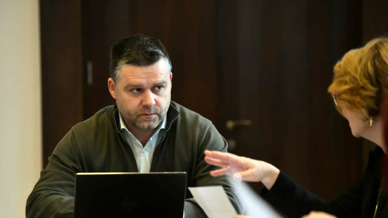 ciprian-ciucu-cheama-primarii-de-sector-sa-discute-bugetul-primariei-capitalei.-intalnirea-are-loc-la-guvern,-in-lipsa-premierului-bolojan