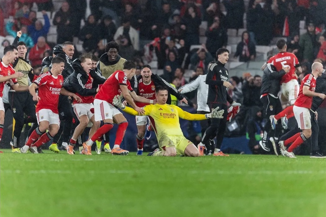 real-madrid,-umilita-la-lisabona:-portarul-echipei-benfica-a-marcat-golul-calificarii-in-play-off-ul-ligii-campionilor-in-minutul-97