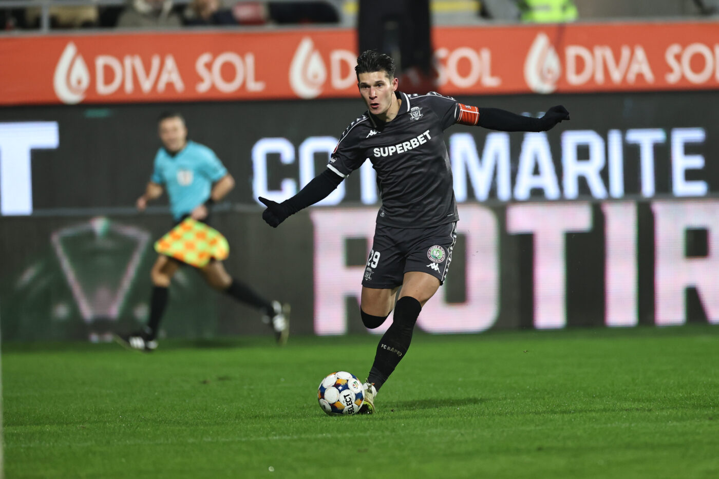 gigi-becali-ar-vrea-sa-detoneze-bomba-cu-transferul-lui-alex-dobre,-desi-e-convins-ca-e-imposibil:-e-fotbalist!