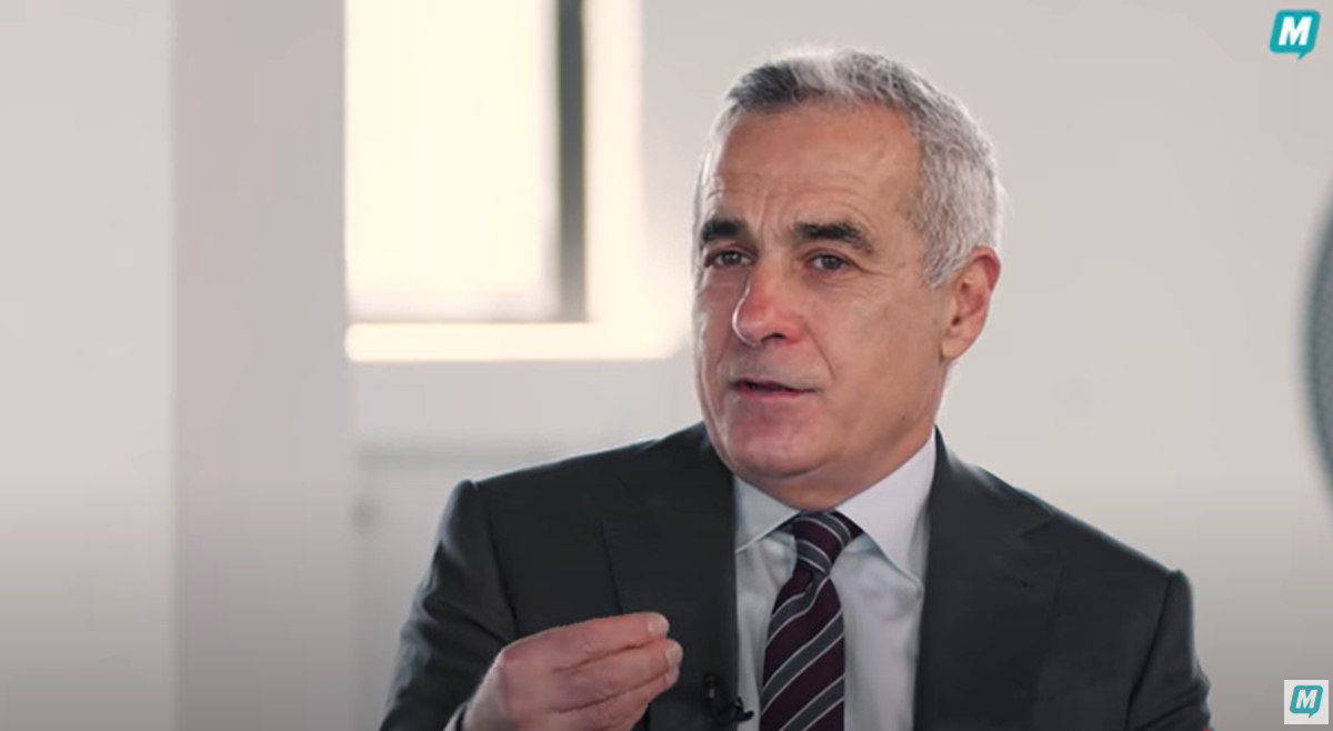 calin-georgescu-intreaba-pentru-ce-s-a-facut-datoria-romaniei:-ce-au-facut-oamenii-acestia-cu-peste-200-de-miliarde-datorie-publica?