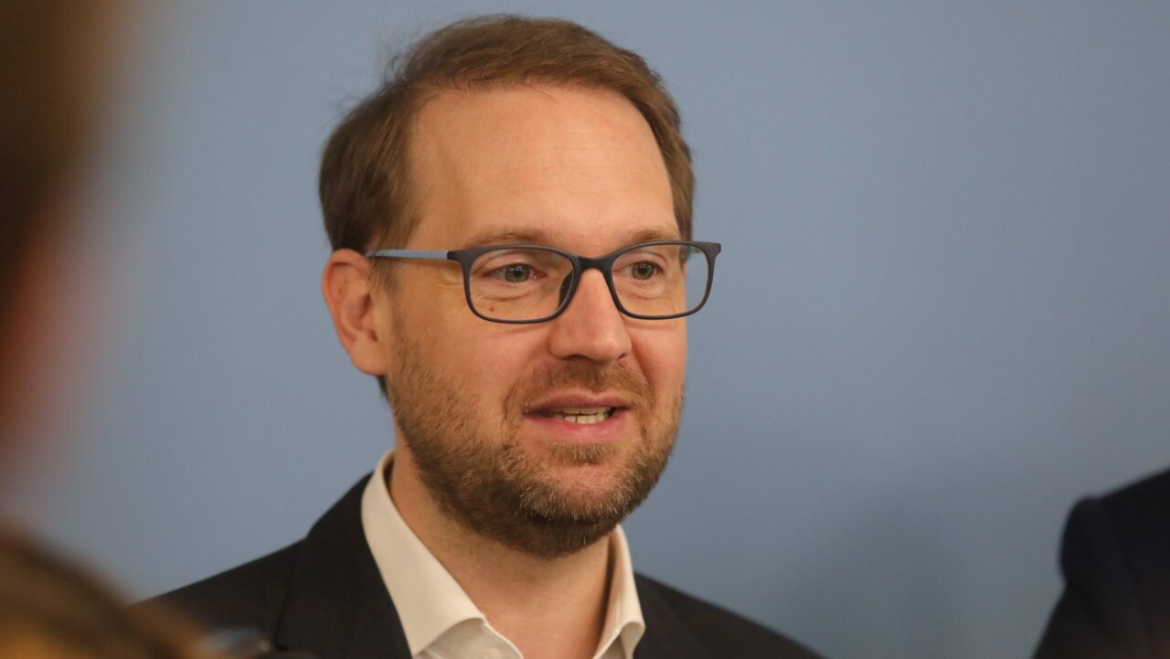 Fritz a angajat un asistent virtual bazat pe inteligență artificială la Timi