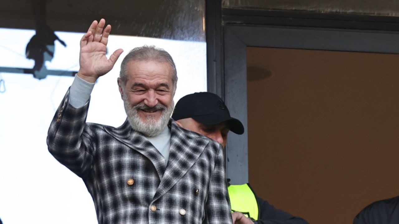 gigi-becali-a-dat-afara-doi-jucatori,-in-pauza-meciului-cu-otelul.-cine-sunt-jucatorii-care-l-au-suparat-pe-patronul-fcsb,-desi-echipa-a-castigat