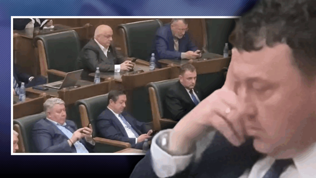 Parlamentarii participă pasiv la votul în plen și dorm sau utilizează telefoane
