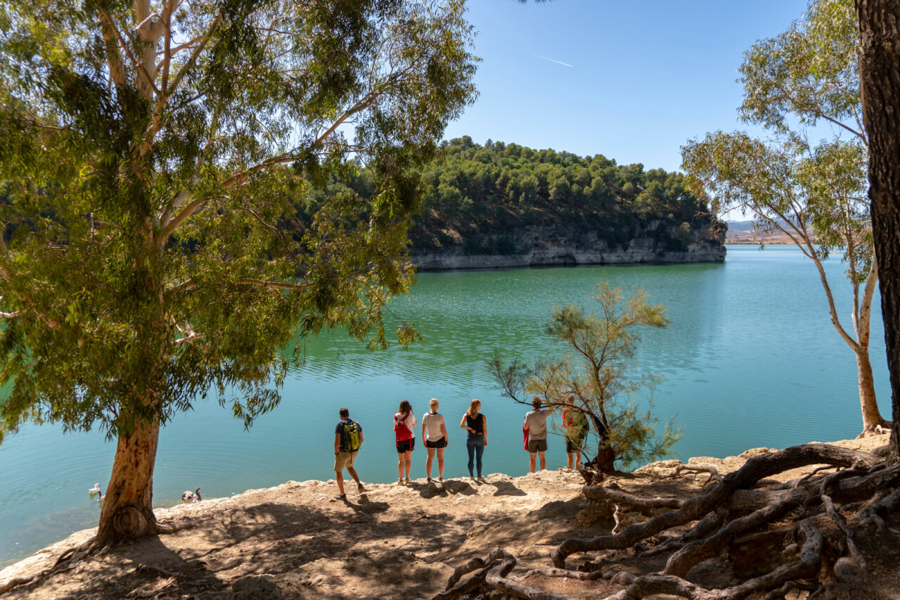 singurul-oras-din-spania-considerat-a-fi-cel-mai-fericit.-ploua-doar-29-de-zile-pe-an,-aici