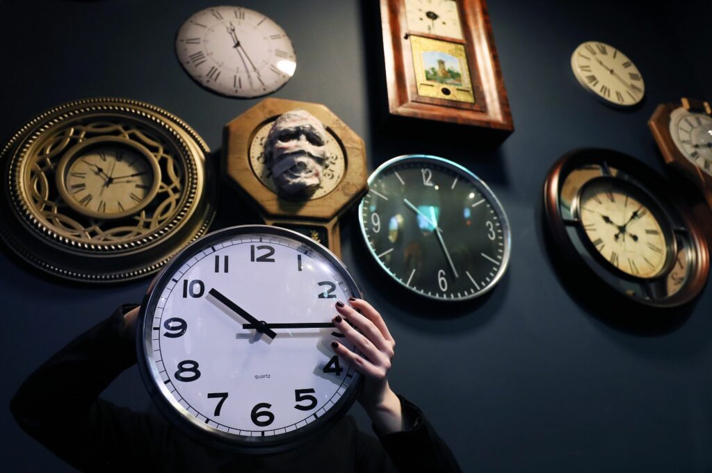 Explicație științifică pentru senzația că timpul trece mai repede