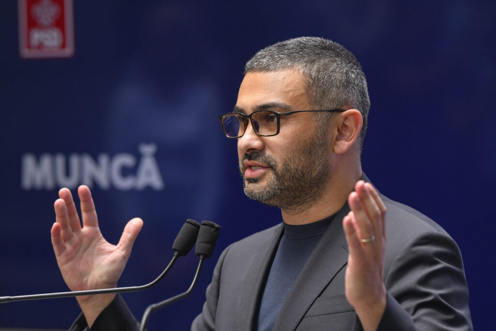 Florin Manole anunță că demisionează dacă legea salarială nu intră în consultări până în aprilie