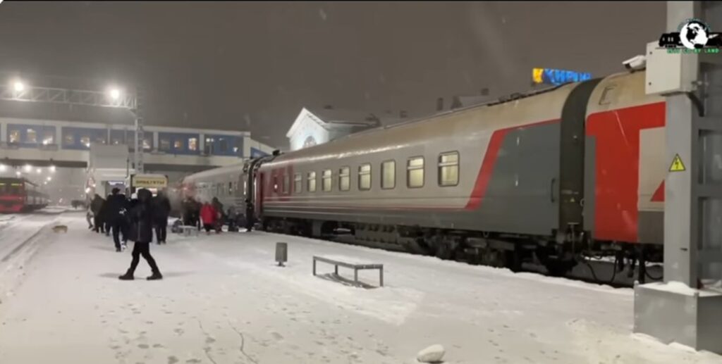 trafic-feroviar-suspendat-pe-magistrala-300,-in-zona-crivina-brazi-ploiesti,-din-cauza-ninsorii