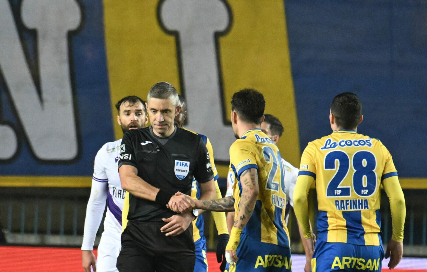 gabi-torje-l-a-pus-la-punct-pe-ionut-angheluta-in-direct,-la-tv:-ai-zis-sa-ma-las!