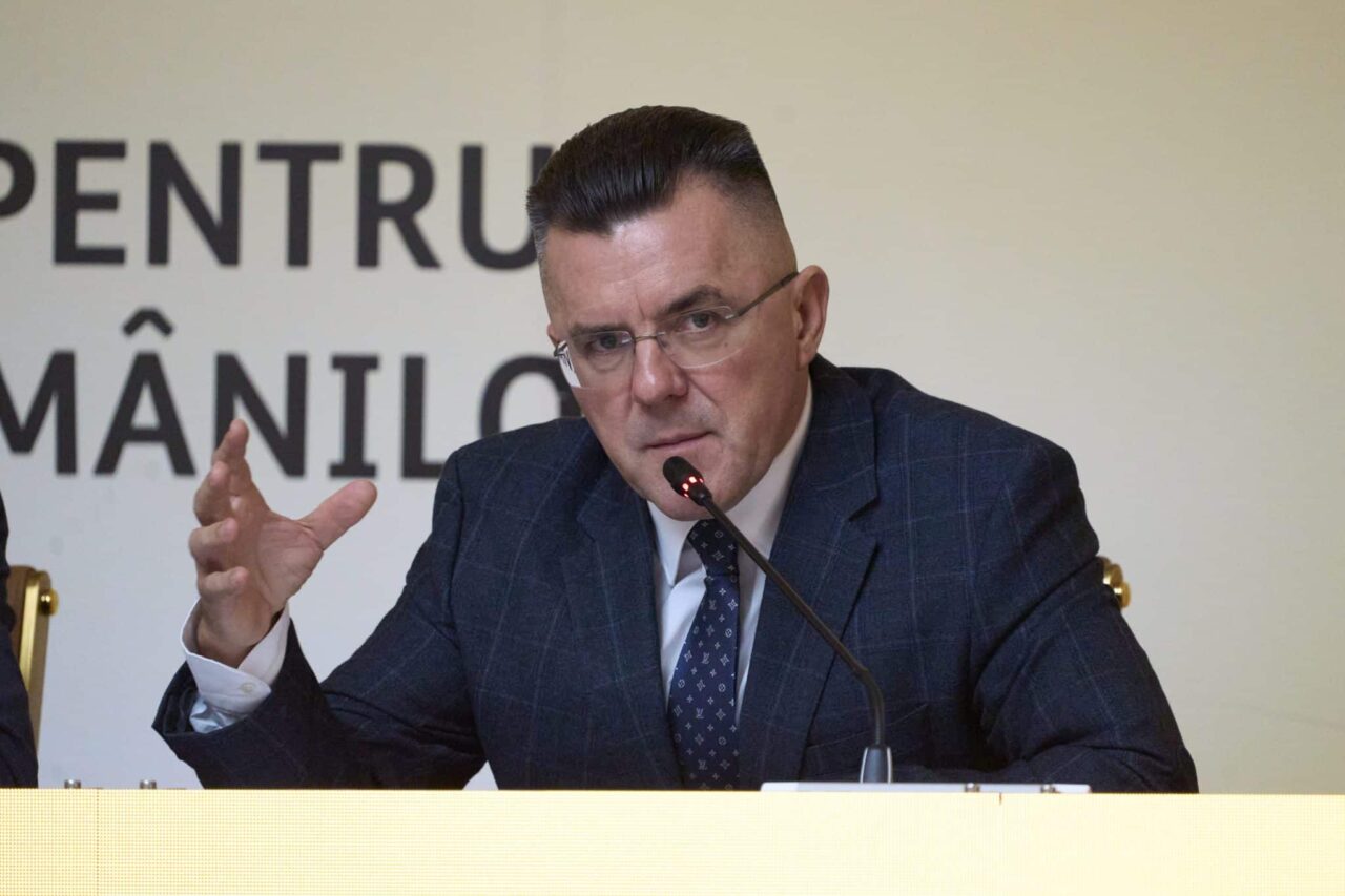 Dan Dungaciu critică participarea lui Nicușor Dan la Consiliul de Pace