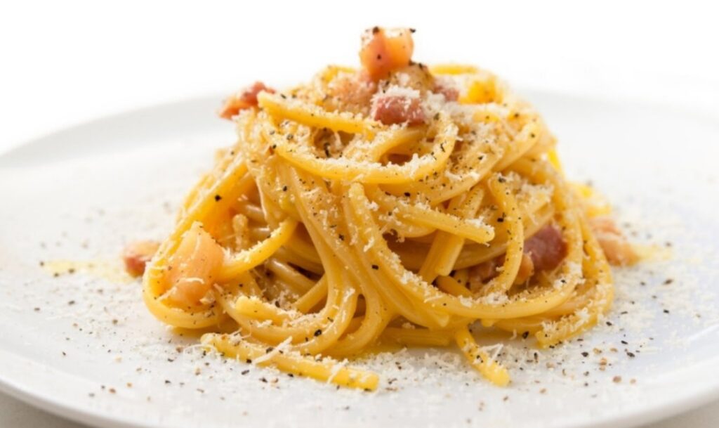 Disputa asupra inventatorului pastelor carbonara reapare în urma unei noi dovezi