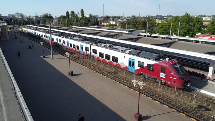 Trenurile Alstom 16 și 17 pentru România au plecat din Germania spre București