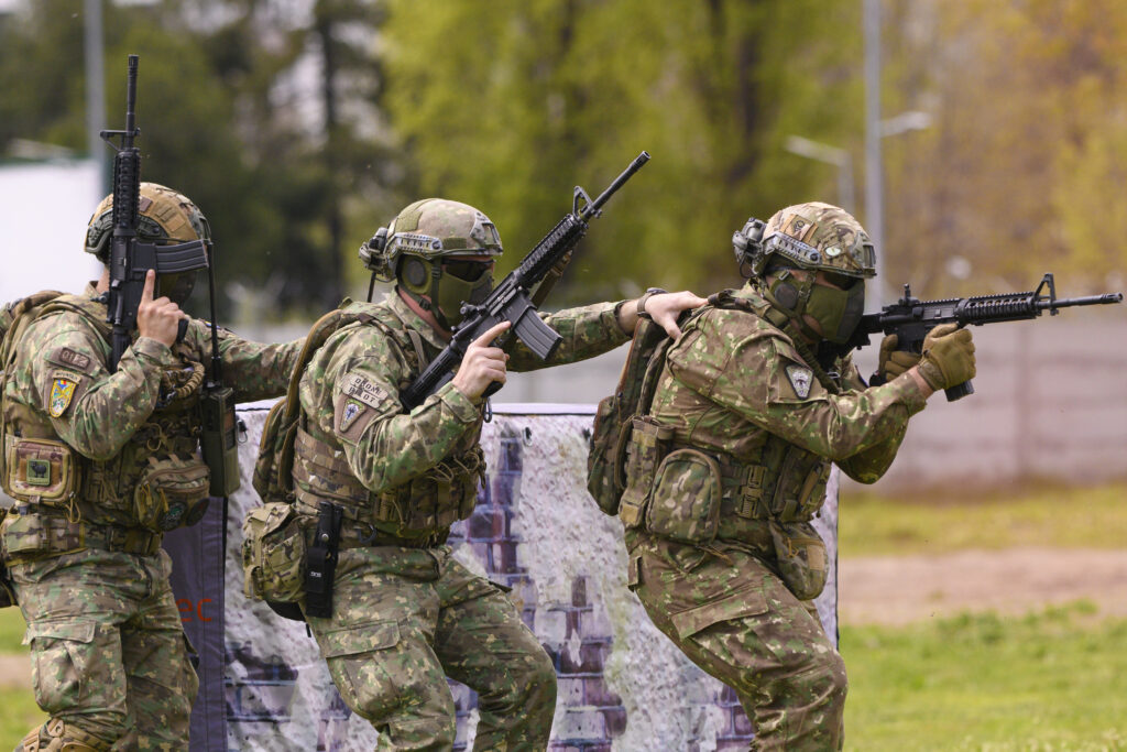 miruta,-despre-pensiile-militarilor:-nu-sunt-imbuibatii-societatii,-un-pensionar-la-48-de-ani-in-2025