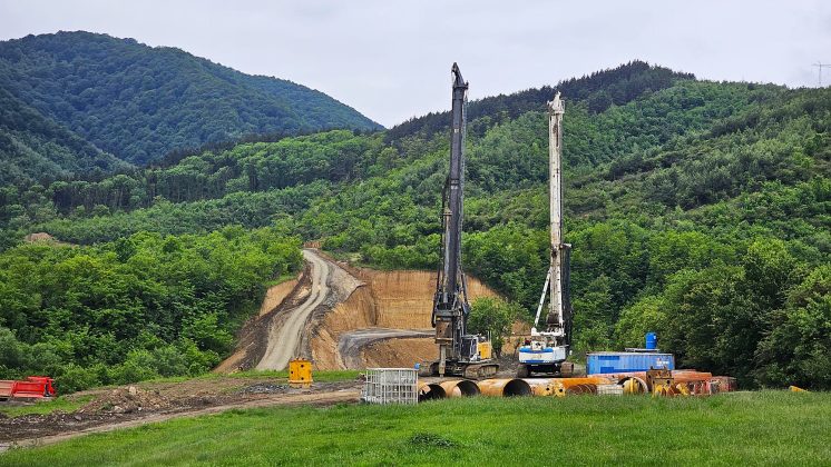 Șeful Transporturilor estimează finalizarea celui mai întârziat lot al Autostrăzii Sibiu Pitești