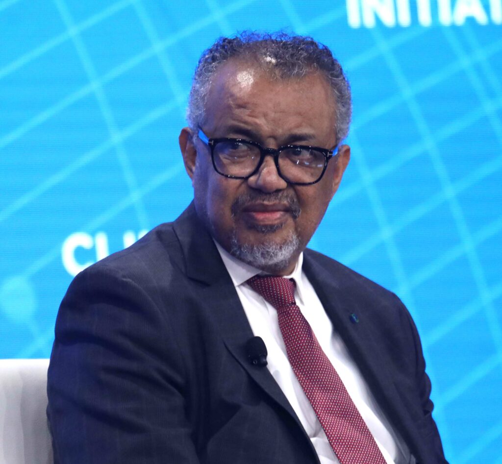 OMS avertizează asupra riscurilor deciziei SUA privind vaccinurile mRNA