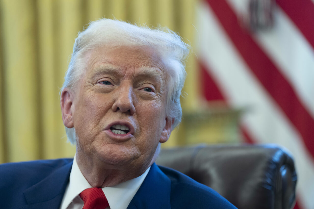 trump-afirma-ca-nu-a-luat-nici-o-decizie-finala-in-privinta-iranului-dar-glontul-e-fost-tras-deja-portavionul-uss-gerald-r.-ford-este-pe-pozitii