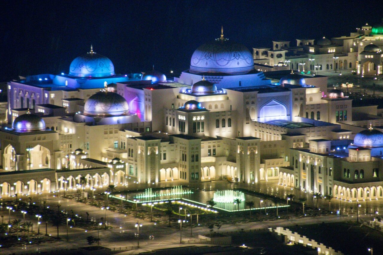 experienta-teribila-a-unei-romance-stabilite-in-abu-dhabi