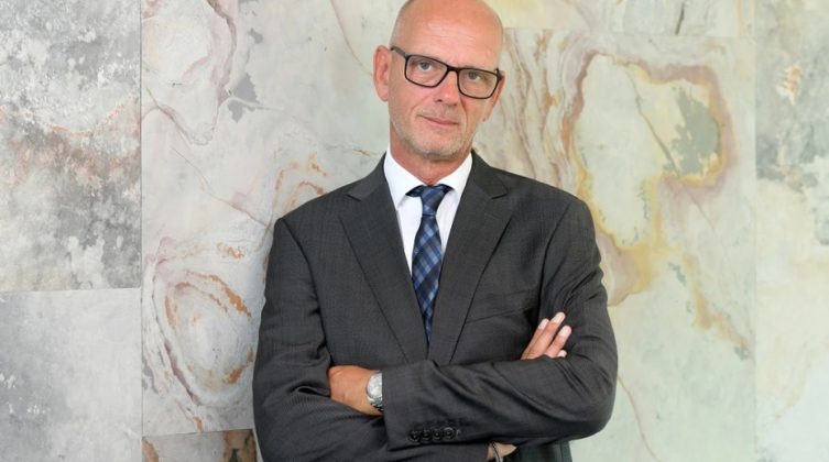 Cine este cel mai bine plătit șef din sectorul imobiliar din România