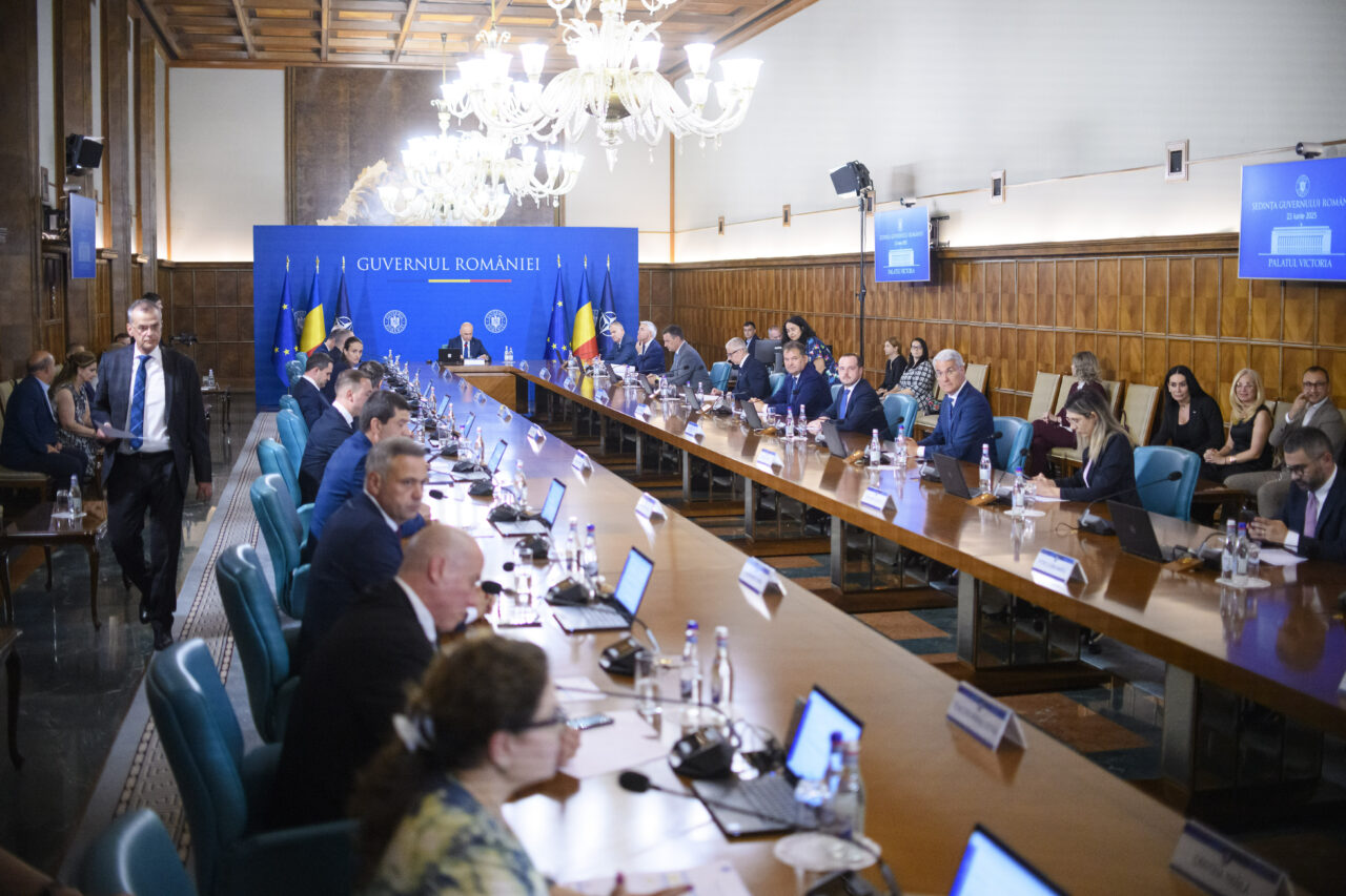 Miniștrii se reunesc luni la Palatul Victoria pentru situația românilor blocați în Orientul Mijlociu