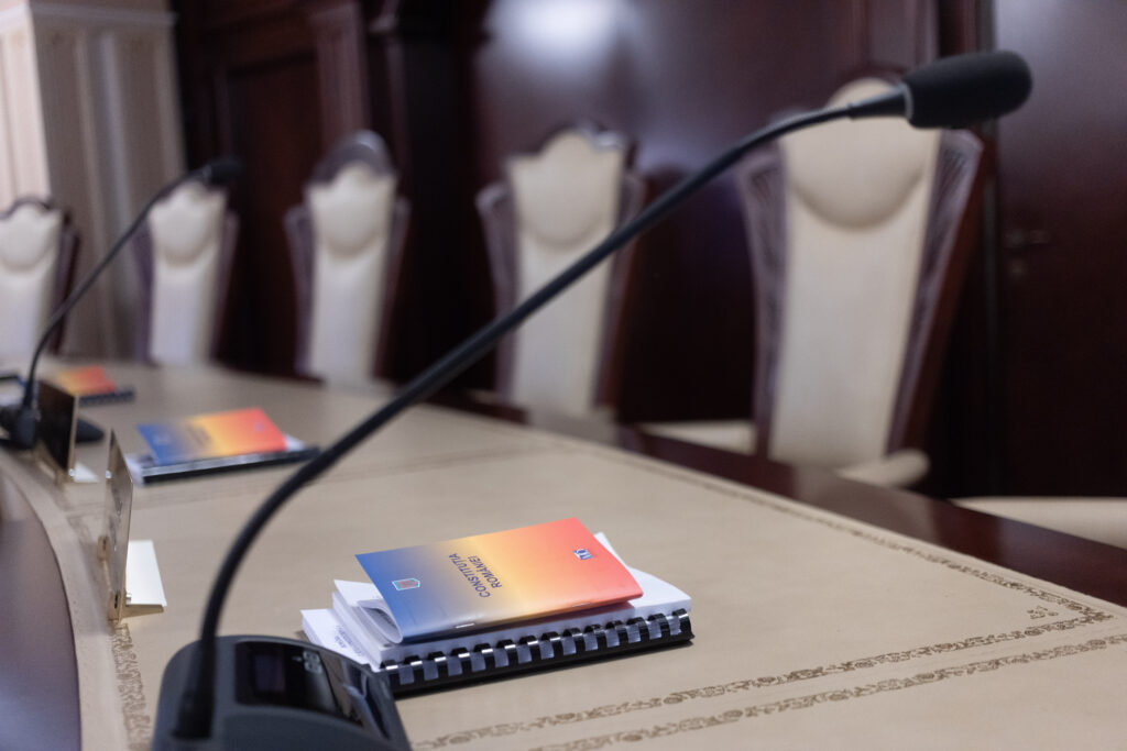 CCR analizează sesizarea lui Nicușor Dan despre legea plajelor de la Marea Neagră