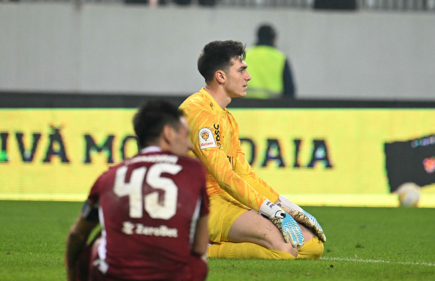 seria-noastra-continua,-dupa-90-de-minute-am-fost-neinvinsi.-mihai-popa,-mesaj-motivator-dupa-universitatea-craiova-cfr-cluj-3-1
