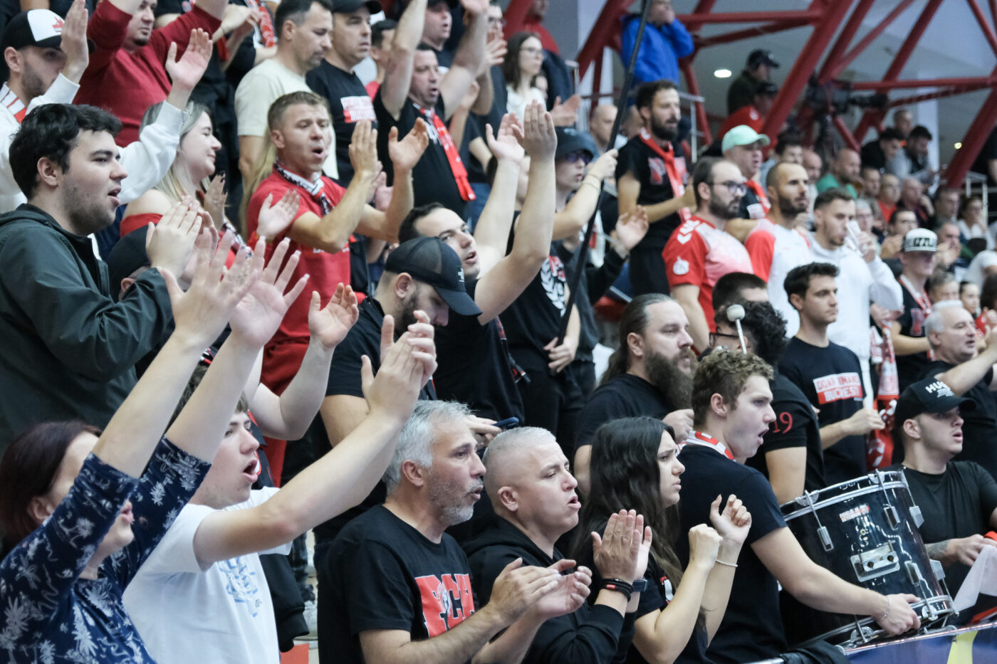 dinamo,-decizie-de-ultima-ora-pentru-doamne-si-domnisoare-de-8-martie