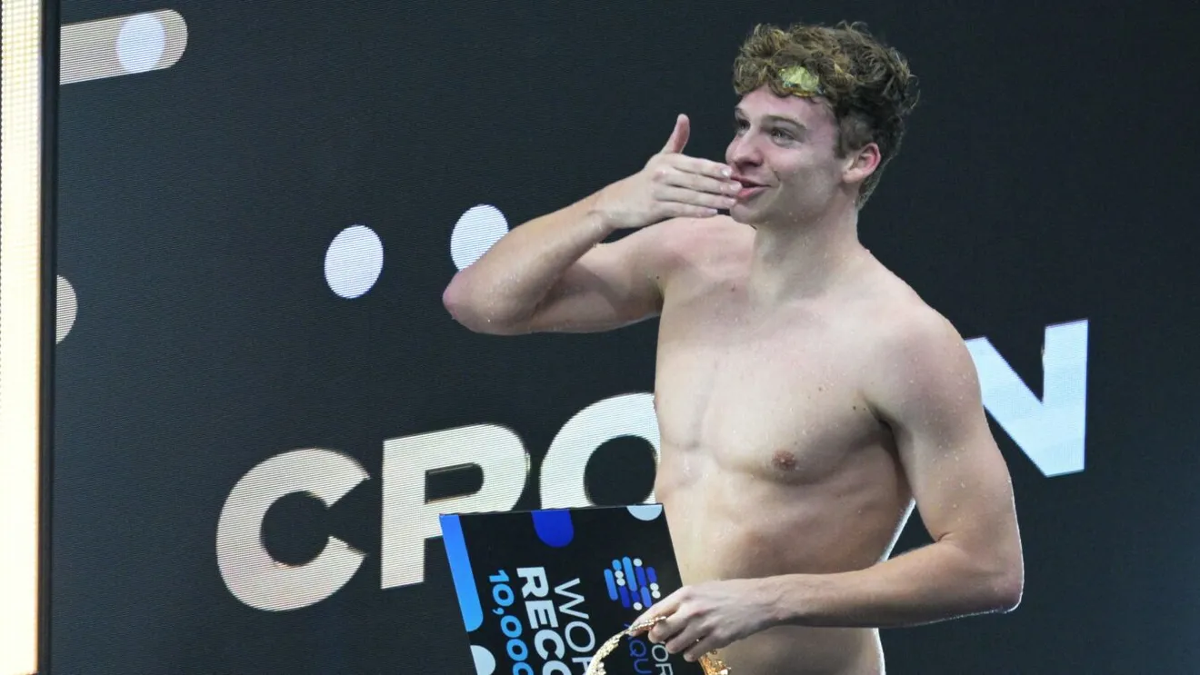 gata!-leon-marchand-vine-dupa-medaliile-lui-david-popovici,-dar-rezultatele-nu-l-baga-in-sperieti-pe-roman