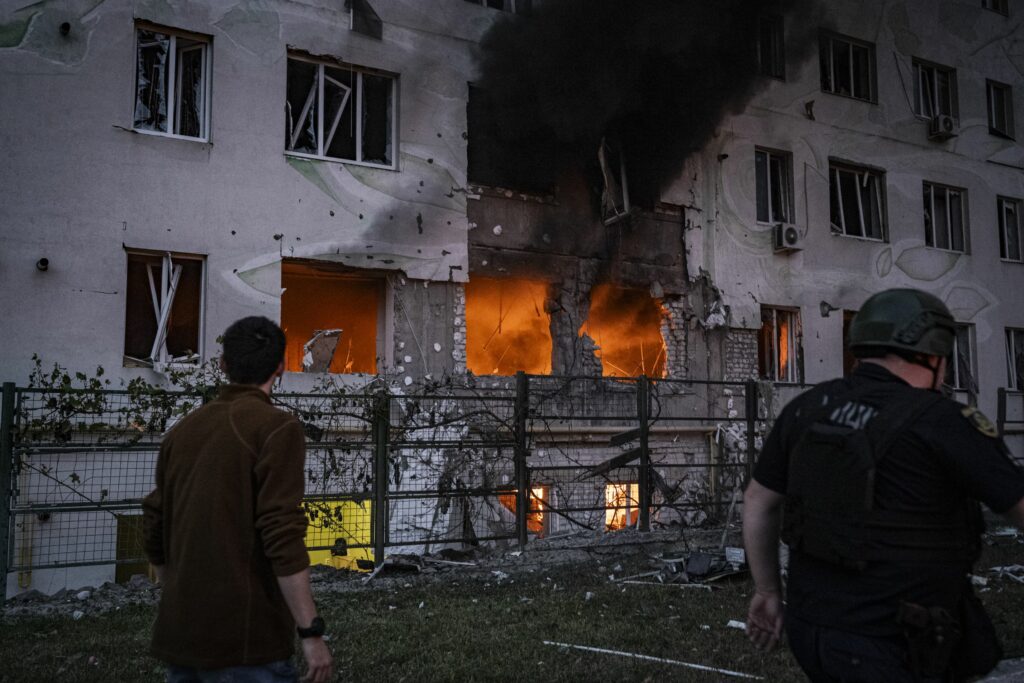 Harkov declară doliu pe 9 martie după atentatul cu rachete asupra unui bloc