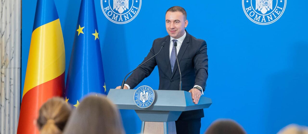 Ministrul Bogdan Ivan susține că statul are pârghii pentru controlul prețului carburantului